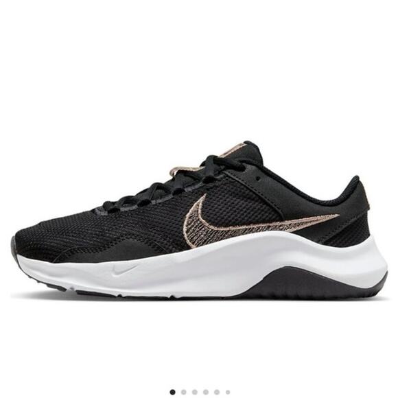 Nike Shoes - Nike Legend Essential 3 Womens NN P NEW - Size 11